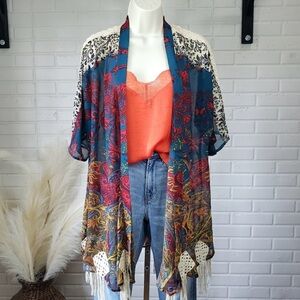 BKE | Floral Crochet Detail Kimono